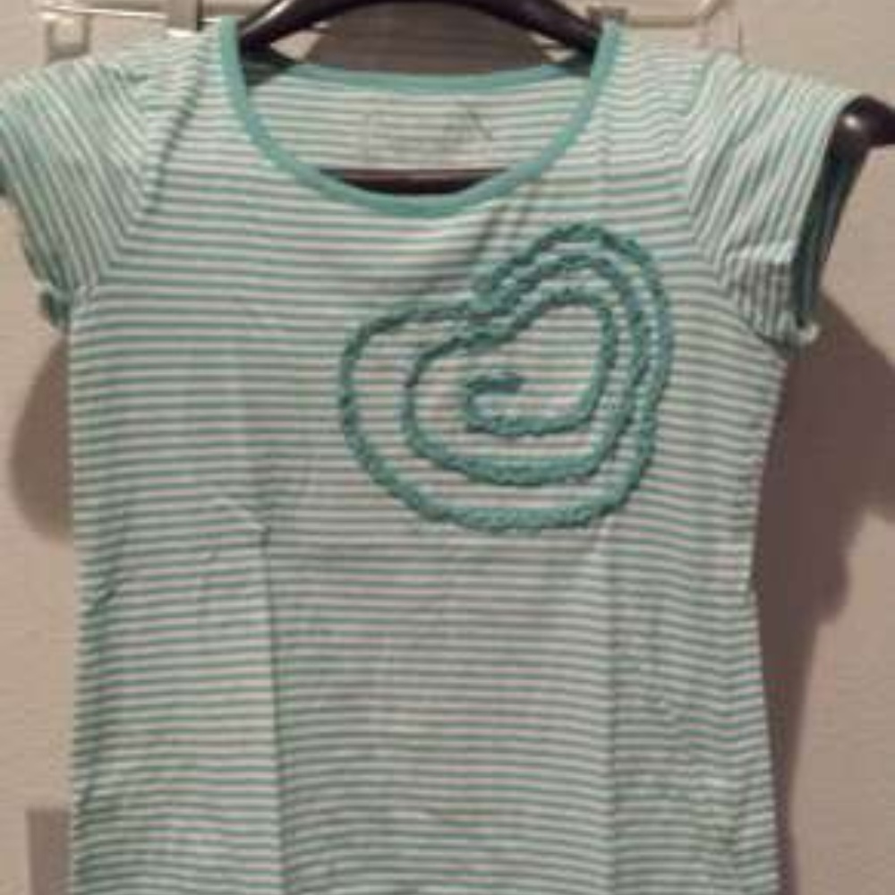 Girls size M 10/12 shirt